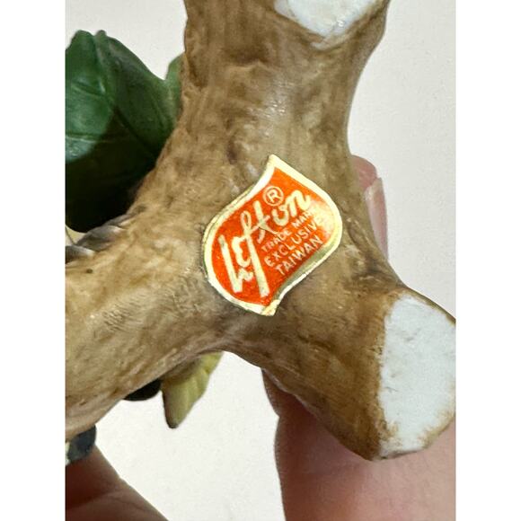 Vintage Lefton Gold Finch Birds on a Branch #00131 Ceramic Figurine - Picture 5 of 6